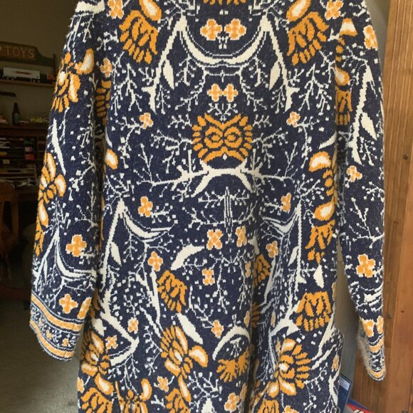 138. Bcbg Max Sport Sweater Coat Navy Yellow Floral INSIDE LABEL MISSING - Picture 5 of 5